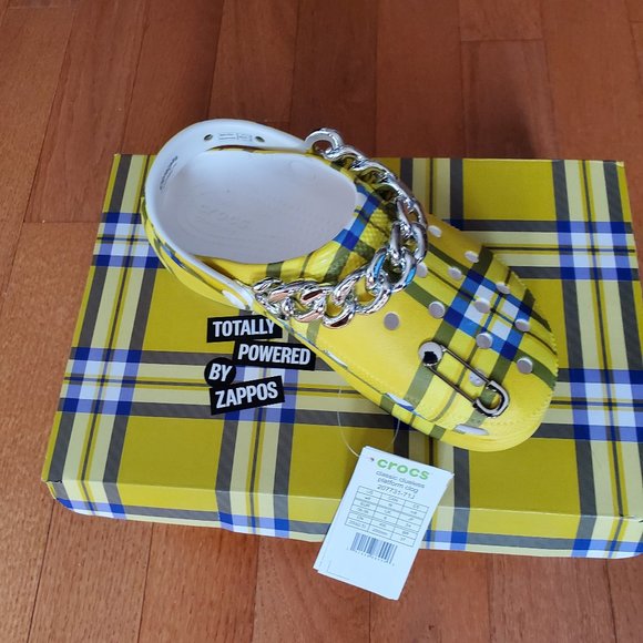 NEW CROCS X CLUELESS COLLABORATION - Picture 3 of 4